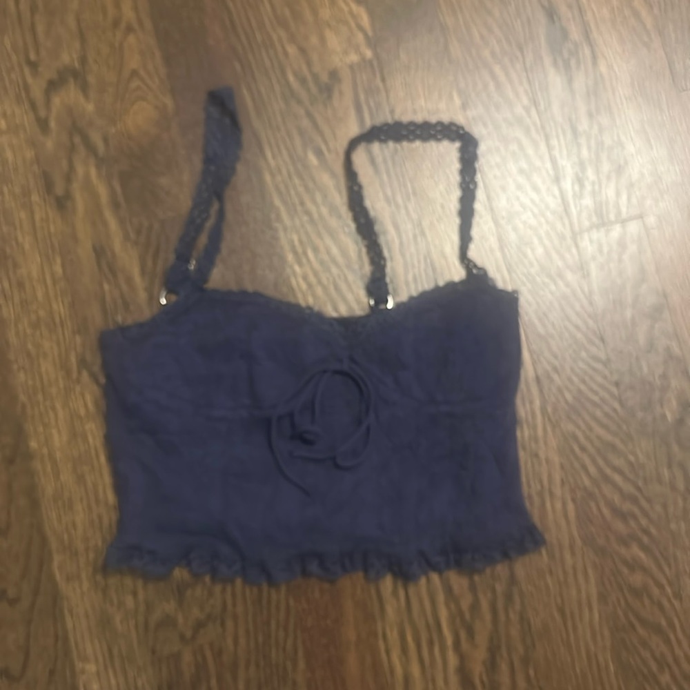 Size small navy blue top